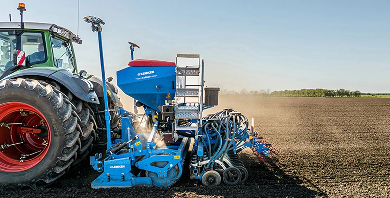 LEMKEN Solitair and Zirkon power harrow